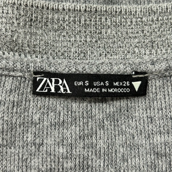 ZARA Grey Cropped Cardigan with buttons in Women's Size Small - Picture 4 of 7
